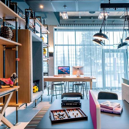 Отель Moxy Munich Messe Ашхайм Экстерьер фото